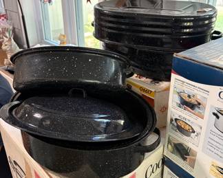 TONS Of Cooking/Kitchen Items!
