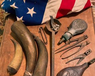    Early Powder Horns, Flasks & Bullet Molds