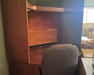 Corner desk
