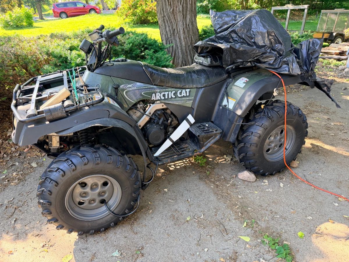 Arctic Cat 500 4X4 - 2 Seater - working, new battery