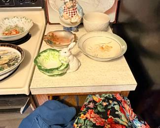 serving dishes
