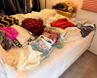 Bed spreads, blankets, throw blankets, bed sheets, table clothes