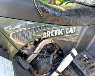 Arctic Cat 500 4X4 - 2 Seater - working, new battery 