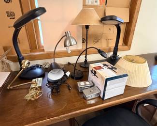 Desk lamps