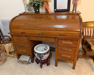 #38 Oak Roll top Desk (comes apart) w/ rolling desk chair $200.00