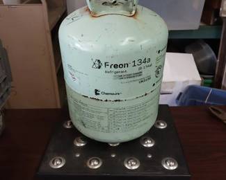 Chemours Freon 134a Refrigerant Tank