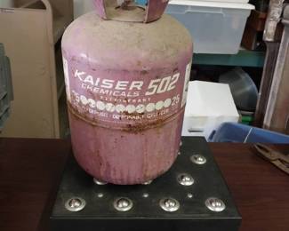 Kaiser 502 Refrigerant Freon Tank