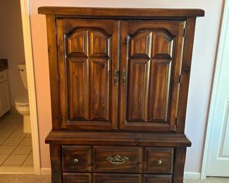 Master bedroom set: High quality American colonial/early American style. Dark walnut finish, brass hardware throughout, very well made and all matching. $650 for the whole set **Nightstands (2) - gallery top, brass hardware, 3 drawers - $75 each or $125 for the pair.28"wide x 3' tall **Armoire - double door upper cabinet, 4 drawers below, beautiful proportions $200. 40" wide x 5' tall **Queen headboard/bed frame - turned ball post, classic colonial style $100. 5' long **Dresser with mirror - massive piece, 9+ drawers, center cabinet, hutch mirror with shelves -$250. Dresser 69" long32" high.Mirror on top is 44"tall x59" wide