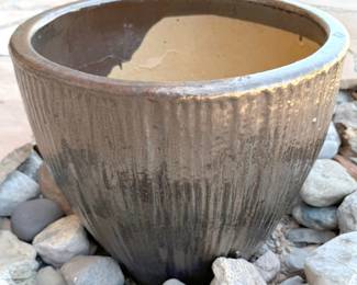 Planter pots