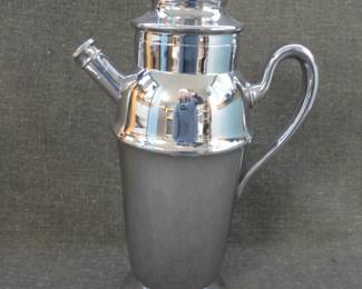 Vitnage MCM Chrome Cocktail Shaker