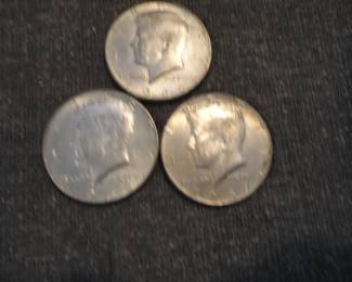 Lot of 3 Kenndey Half Dollare (40% Silver)