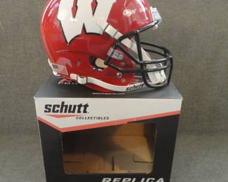 Joe Thomas Wisconsin Badgers Signed Full Size Helmet