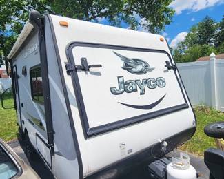 2016 Jayco Jay Feather 16' 16XRB
