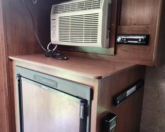 2016 Jayco Jay Feather 16' 16XRB