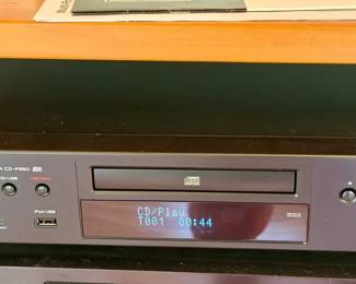 TEAC CD-P650 Compact Disc Player