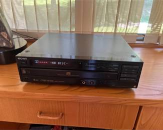 Sony 5 Disc CD Player Digital Sync System