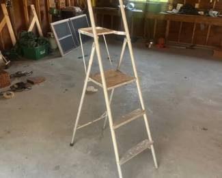 Folding Stepladder 63in