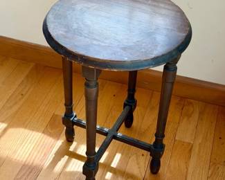 Queen Anne Style Table