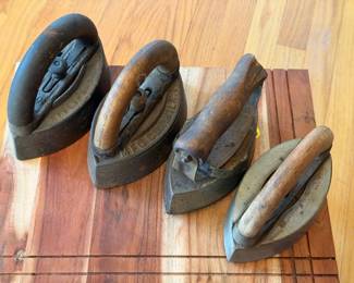 (4) Antique Cast Iron Sad Irons Feat Enterprise