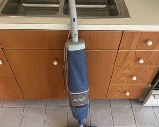 Quik-Broom II Vacuum