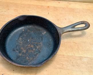 6.5” Cast Iron Pan
