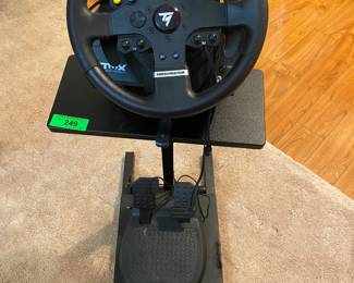 THRUSTMASTER RACING WHEEL & PEDAL SET