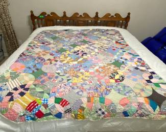 VINTAGE HAND STITCHED QUILT