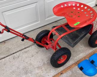 GARDEN TRACTOR