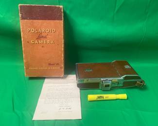 VNTG POLAROID LAND CAMERA /ORIGINAL BOX & DOCUMENTATION