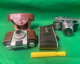 VINTAGE CAMERAS