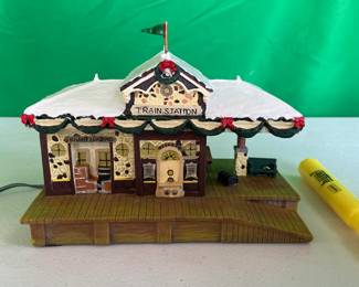HAWTHORNE VILLAGE CHIRSTMAS
