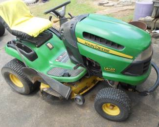 John Deere LA120 Mower