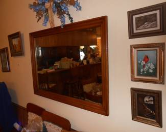 Mirror & Pictures