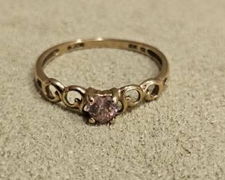 Ring w/ Pink Quartz Heart - 10k Yellow Gold