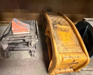 Car Stand (2); Blocks(2); Small Roller Carts (2)