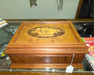 Sale Picture