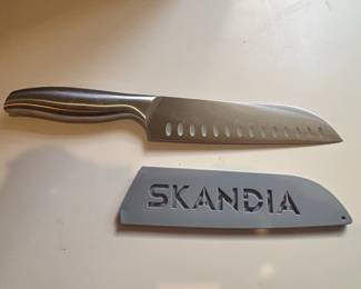 SKANDIA Santoku Knife with Sheath