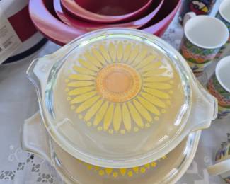 Pyrex Daisy