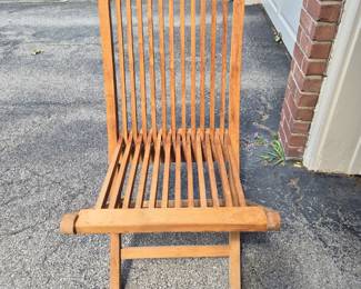 Set of 4 teak chairs 
