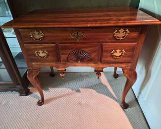 Statton table