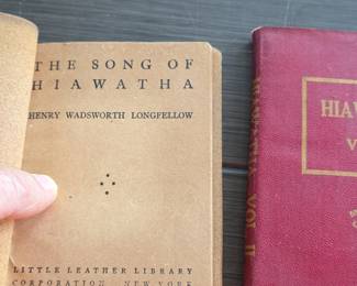 Hiawatha Miniature Books second image