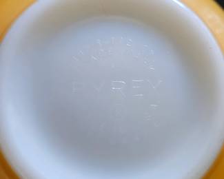 Yellow Pyrex Cinderella Bowl third image