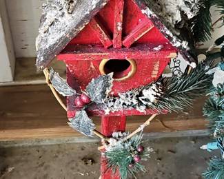 Red Christmas Birdhouse Decor