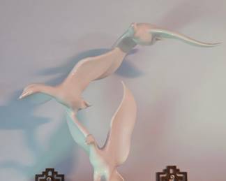Kaiser Porcelain Flying Geese Sculpture