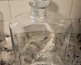 Glass Decanter with Stopper