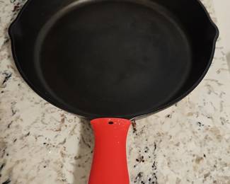 Cast Iron Skillet with Red Handle Cover