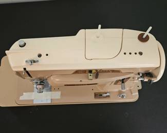 Singer A SlantOMatic Sewing Machine second image