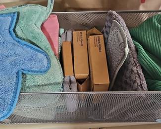 Norwex Microfiber Cleaning Cloths and Sponges Set