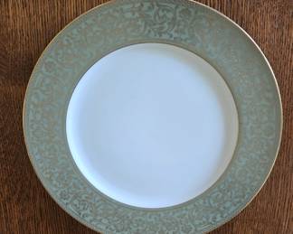 Sango Versailles Piece Dinnerware Set second image