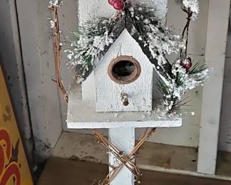 Tiered Winter Birdhouse